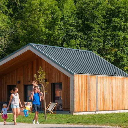 Village De Les Lambrilles * La Bastide-de-Sérou