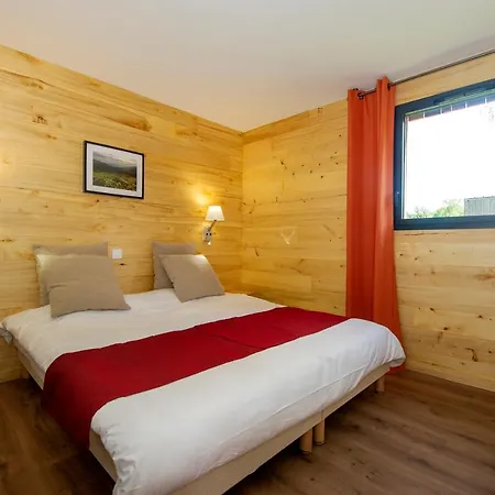 Village De Les Lambrilles * La Bastide-de-Sérou