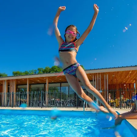 Village De Les Lambrilles Hébergement de vacances