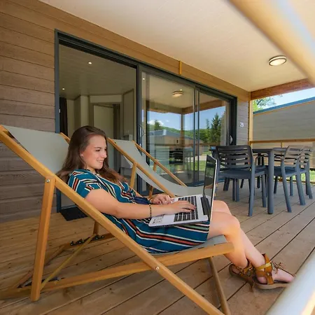 Village De Les Lambrilles *